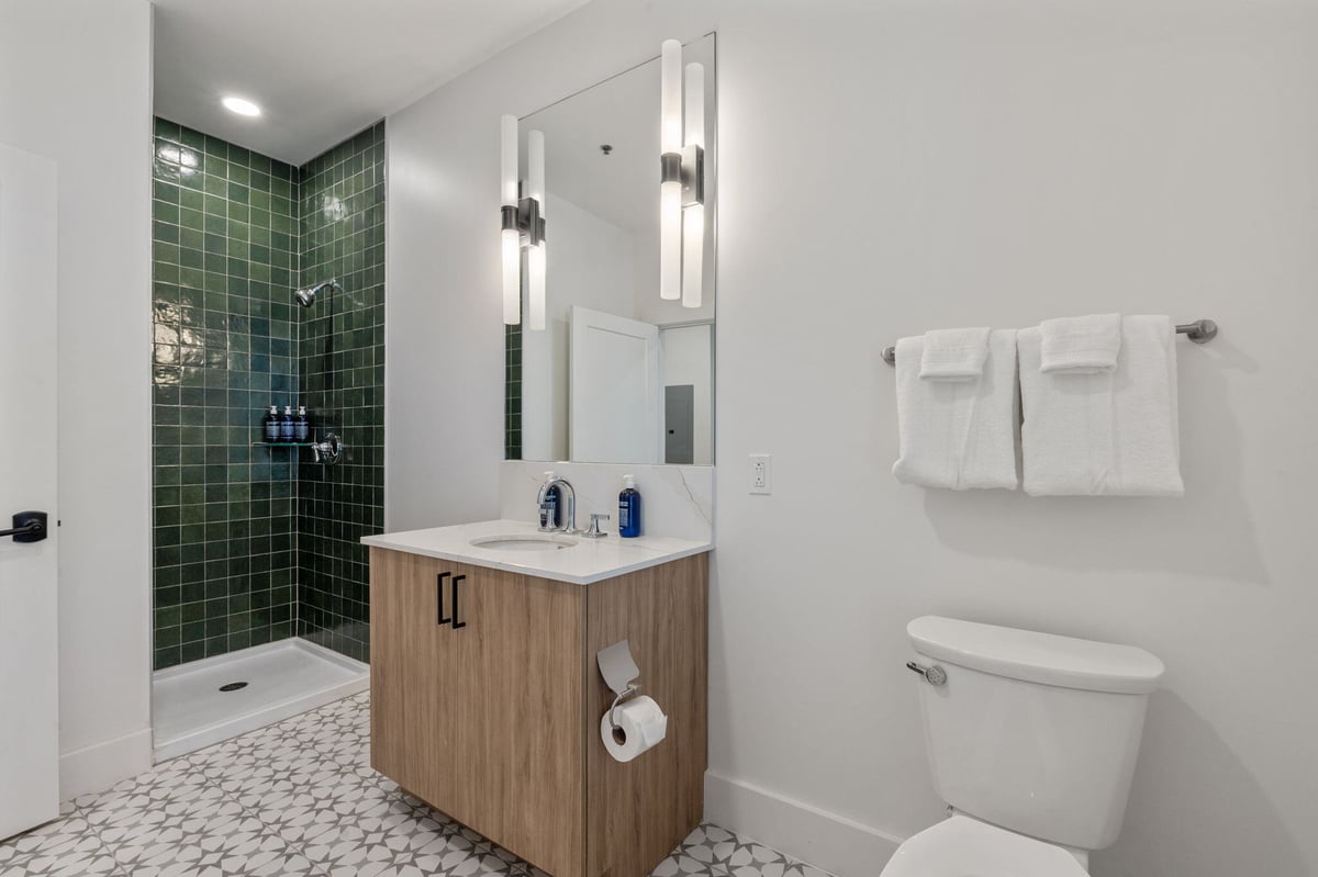 Modern bathroom