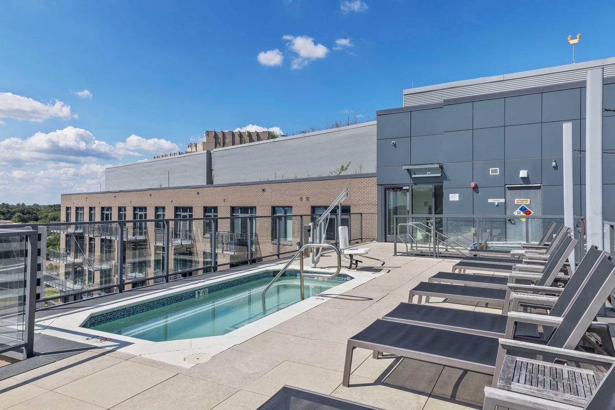 PMRIXEY-Amenities-Pool004