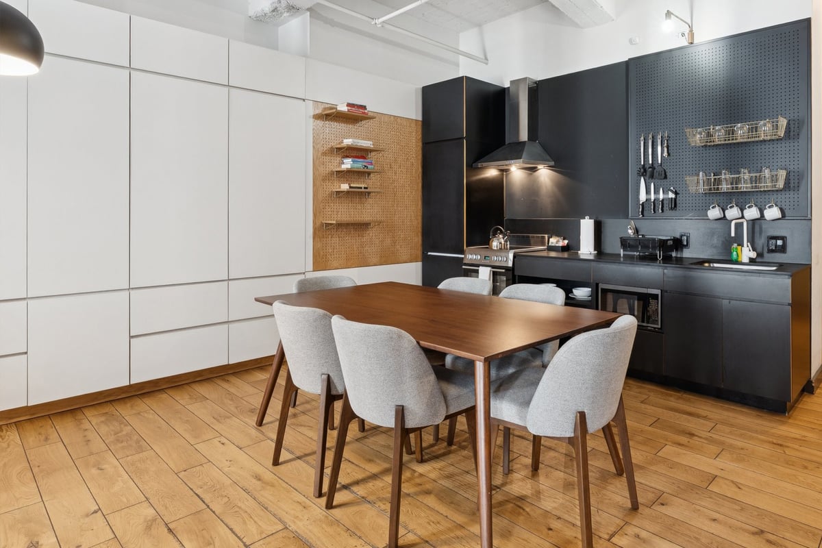 Wall-dining and kitchen